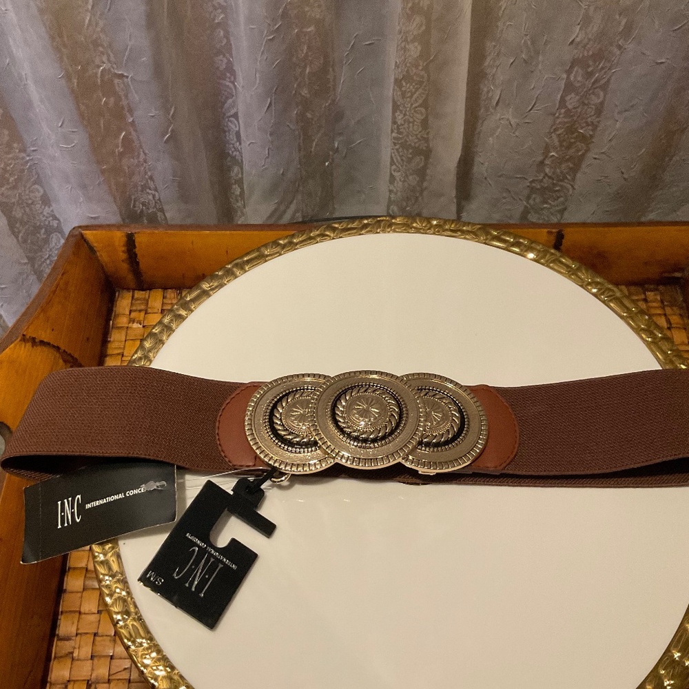 INC  Women’s Brown Stretch Belt With Beautiful Gold Buckle NWT